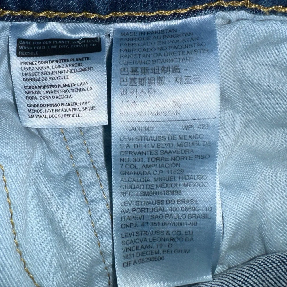 44 - Levi's 412 Distressed Blue Jean Shorts Jorts Men’s Slim Fit Size 44 - Picture 6 of 11